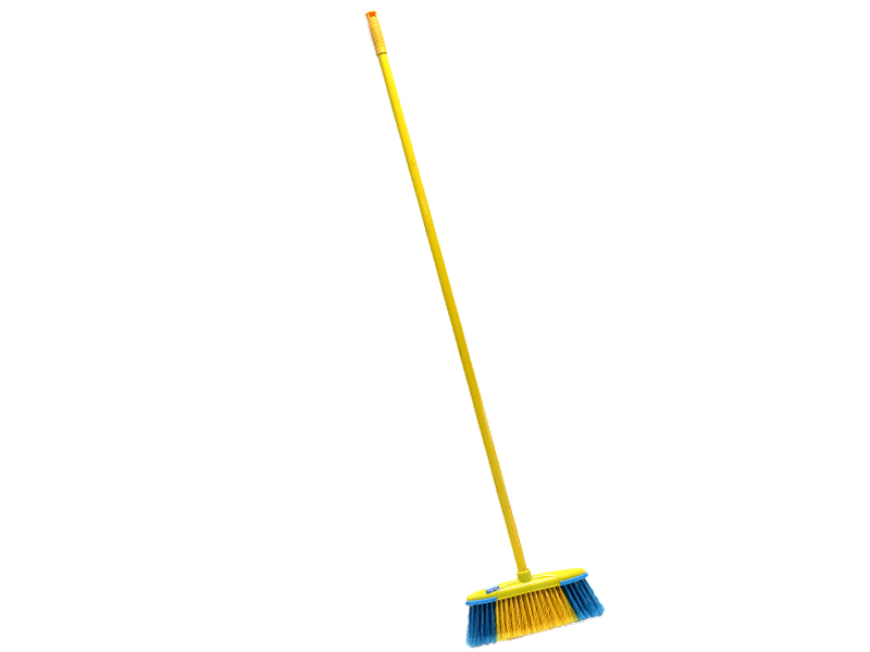 Romeo Broom with Handle